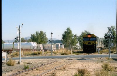 G529_Heading_Down_over_Pearce_Street_1.jpg